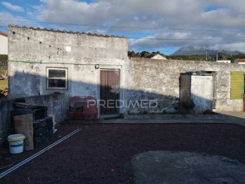 Moradia t3 na candelária