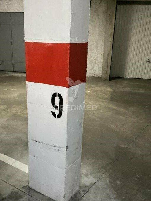 Parqueamento coberto em sines