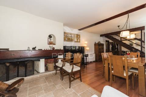 Lisboa / olivais ( próximo ao novo hospital de todos os santos ) - moradia  t6 + 1 com piscina