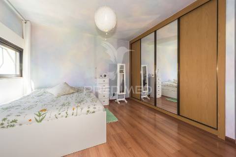 Lisboa / olivais ( próximo ao novo hospital de todos os santos ) - moradia  t6 + 1 com piscina