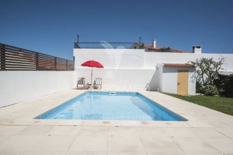 Lisboa / olivais ( próximo ao novo hospital de todos os santos ) - moradia  t6 + 1 com piscina