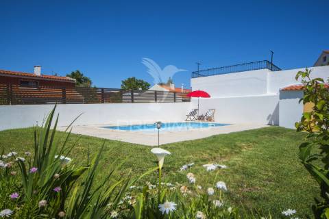 Lisboa / olivais ( próximo ao novo hospital de todos os santos ) - moradia  t6 + 1 com piscina