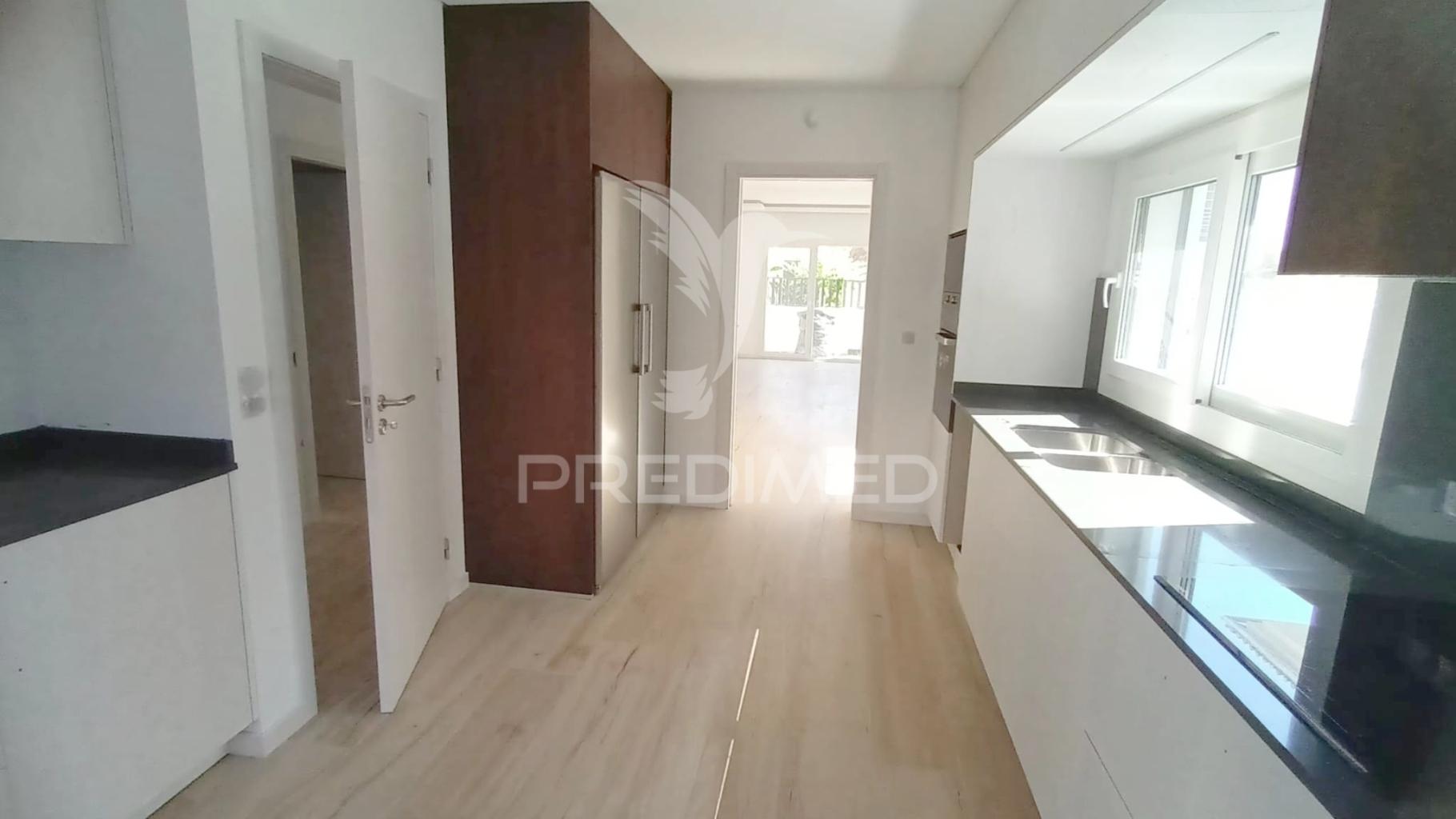 Moradia isolada t5 qtª da charnequinha