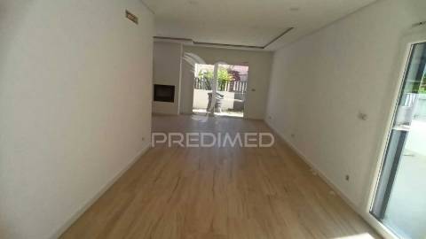 Moradia isolada t5 qtª da charnequinha