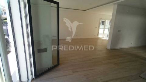 Moradia isolada t5 qtª da charnequinha