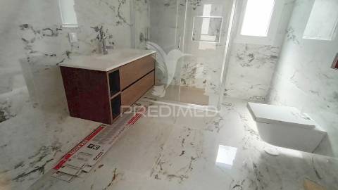 Moradia isolada t5 qtª da charnequinha