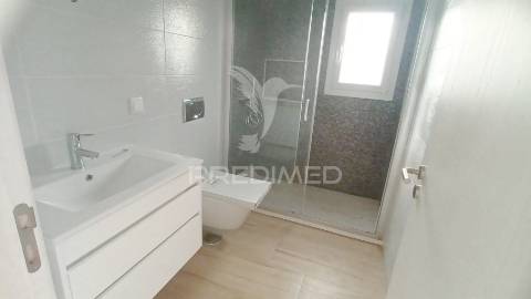 Moradia isolada t5 qtª da charnequinha