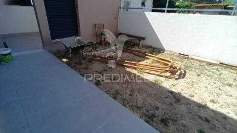 Moradia isolada t5 qtª da charnequinha