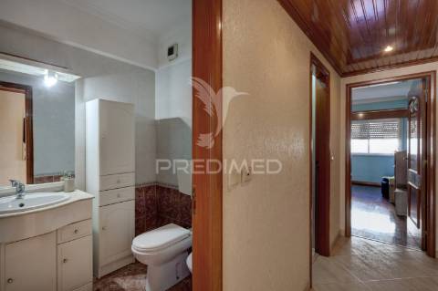 Apartamento t2 com lareira | monte abraão | queluz