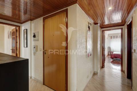 Apartamento t2 com lareira | monte abraão | queluz