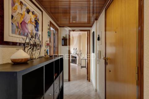 Apartamento t2 com lareira | monte abraão | queluz