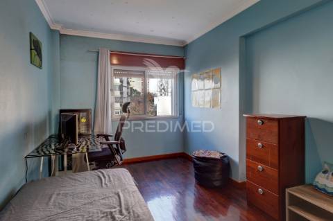 Apartamento t2 com lareira | monte abraão | queluz