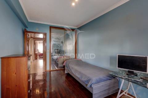 Apartamento t2 com lareira | monte abraão | queluz