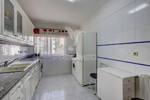 Apartamento t2 com lareira | monte abraão | queluz