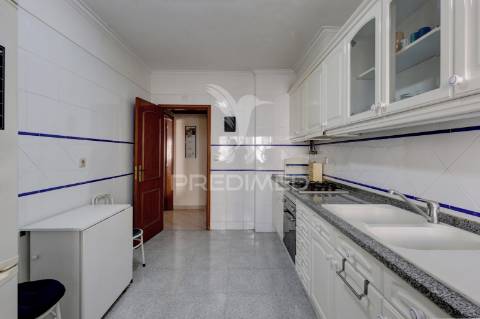 Apartamento t2 com lareira | monte abraão | queluz