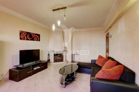 Apartamento t2 com lareira | monte abraão | queluz