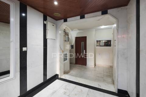 Apartamento t2 com lareira | monte abraão | queluz