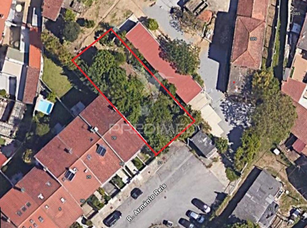 Lote para construção moradia de gaveto com 337m2 em real, braga