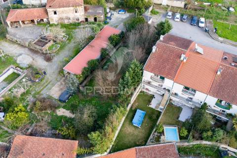 Lote para construção moradia de gaveto com 337m2 em real, braga