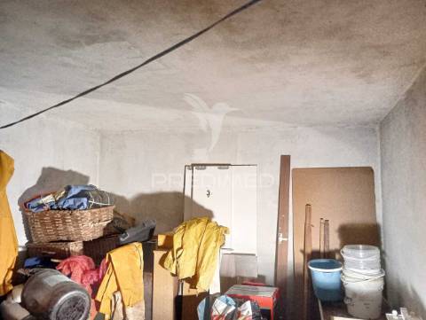 Magnífico terreno/ com apoio agrícola