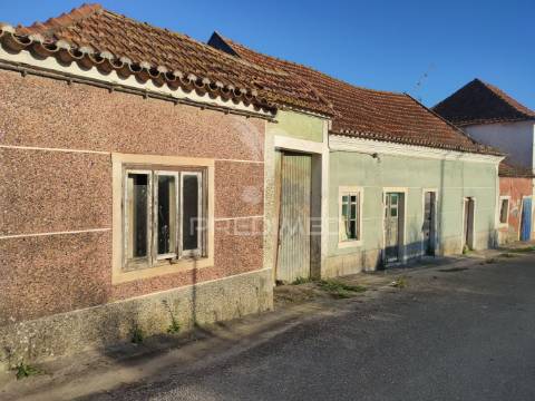 Moradia de campo para recuperar - fonte da pedra, santarém