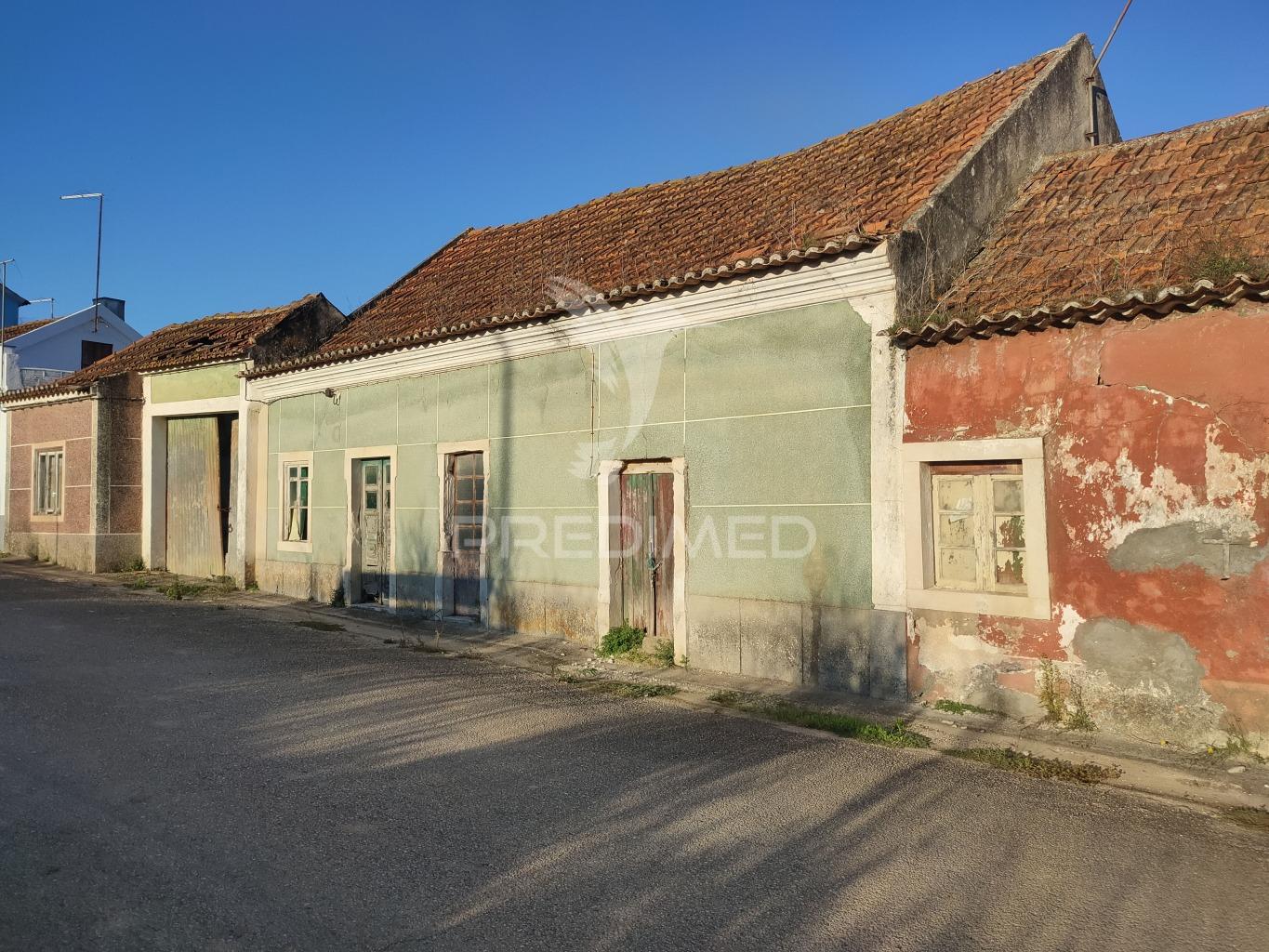 Moradia de campo para recuperar - fonte da pedra, santarém