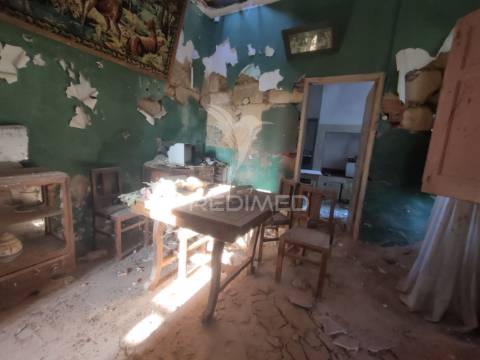 Moradia de campo para recuperar - fonte da pedra, santarém