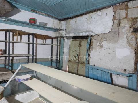 Moradia de campo para recuperar - fonte da pedra, santarém