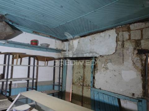 Moradia de campo para recuperar - fonte da pedra, santarém