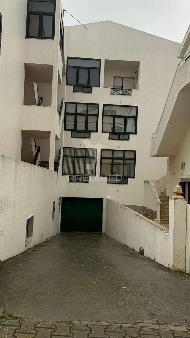 T2 mobiliado com 2 garagens - pé na areia da praia consolação