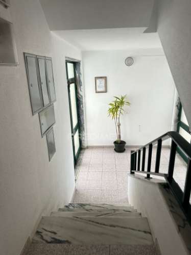 T2 mobiliado com 2 garagens - pé na areia da praia consolação