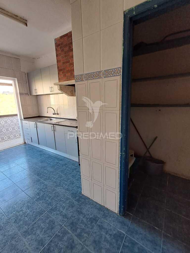 Apartamento t3 para venda – mina de água, amadora