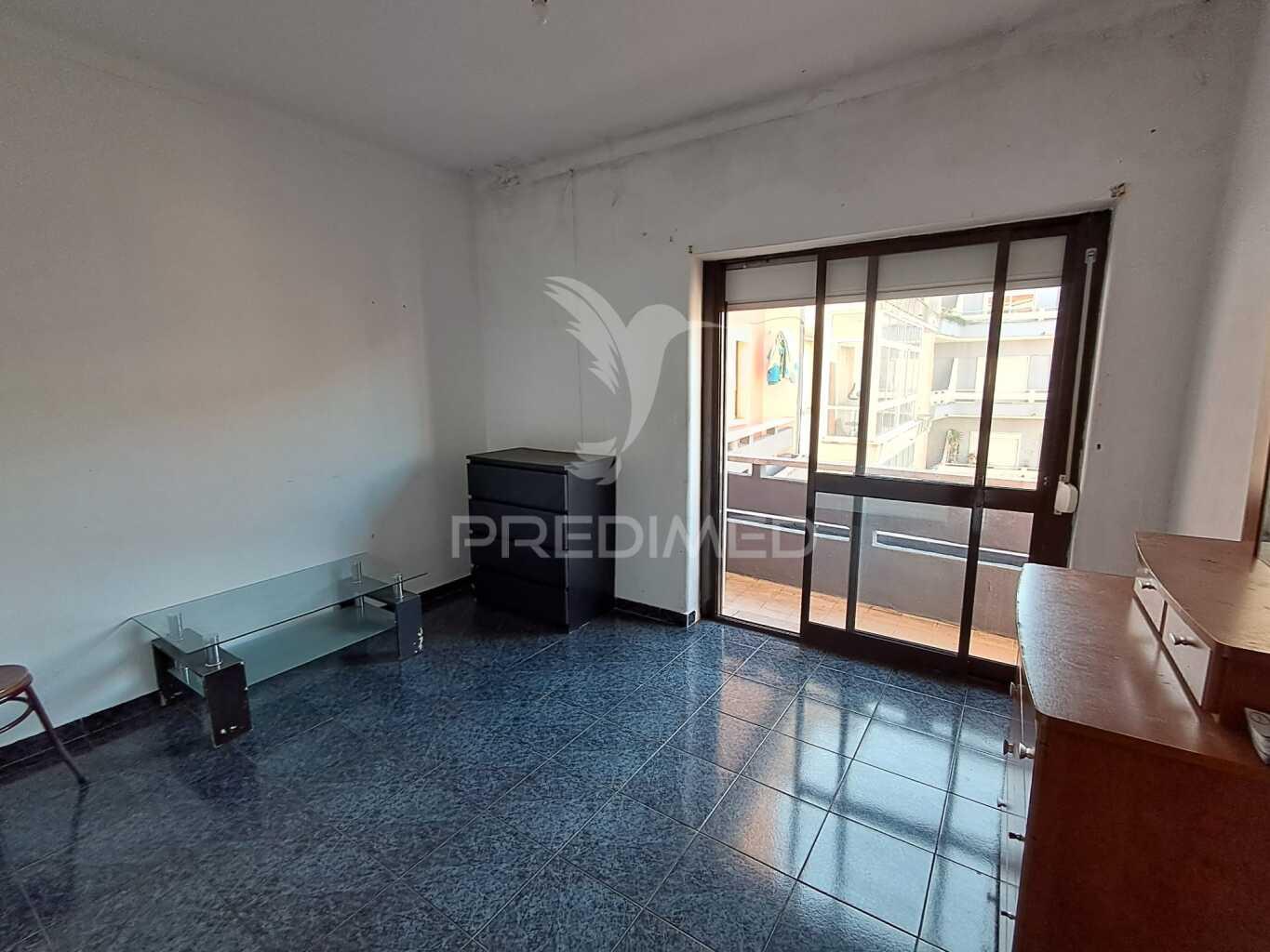 Apartamento t3 para venda – mina de água, amadora