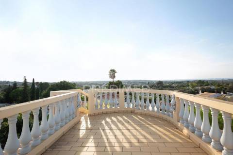 Moradia v4 quinta dos salicos