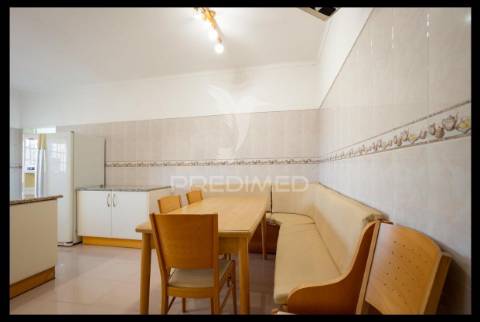 Moradia v4 quinta dos salicos