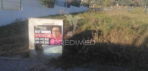 Lote em monte paleiros