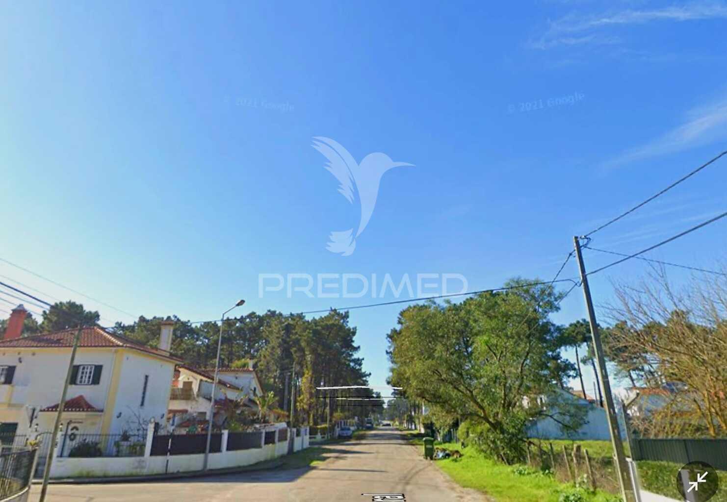 Terreno urbano na aroeira