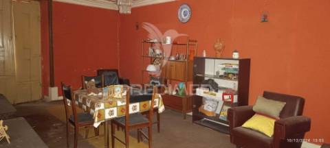 Casa antiga em montalvão/ nisa