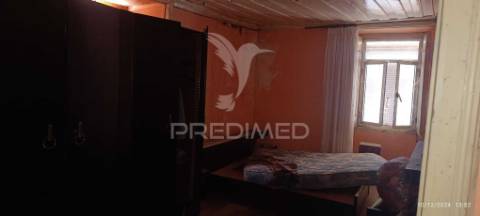 Casa antiga em montalvão/ nisa