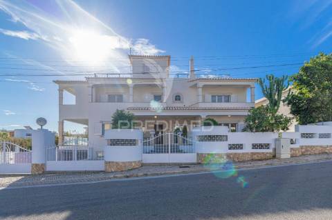 Fantástica moradia em  praia do vau