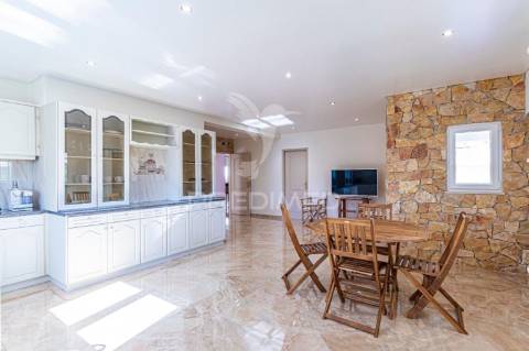 Fantástica moradia em  praia do vau