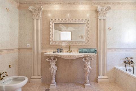 Fantástica moradia em  praia do vau