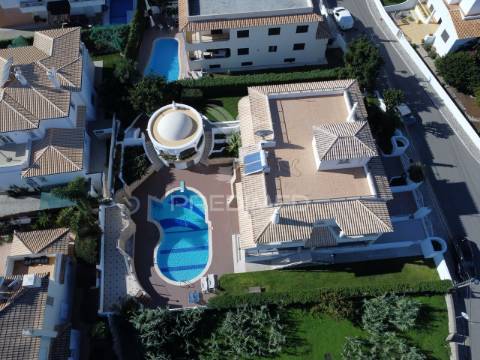 Fantástica moradia em  praia do vau