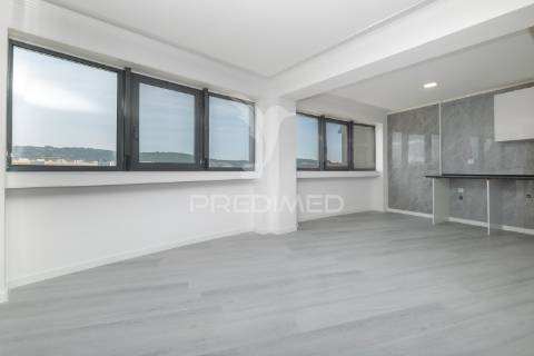 Apartamento t3 renovado com 265m² no centro de braga – são vicente (10.º andar com vista panorâmica)