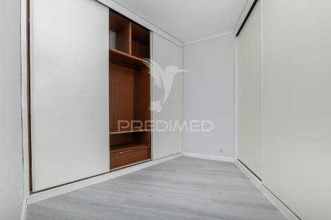 Apartamento t3 renovado com 265m² no centro de braga – são vicente (10.º andar com vista panorâmica)