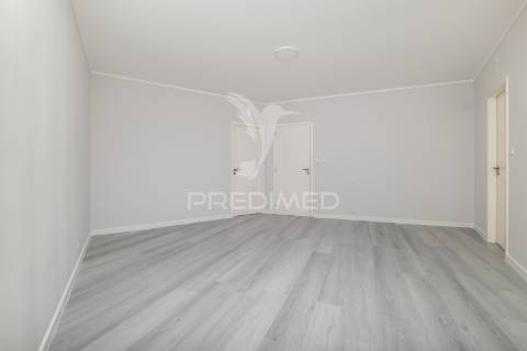 Apartamento t3 renovado com 265m² no centro de braga – são vicente (10.º andar com vista panorâmica)
