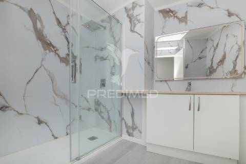 Apartamento t3 renovado com 265m² no centro de braga – são vicente (10.º andar com vista panorâmica)