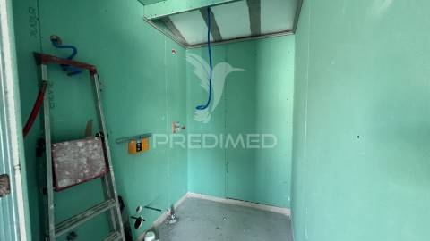 Apartamento t1 na cobertura - amares (junto ao isave) - 55 m2