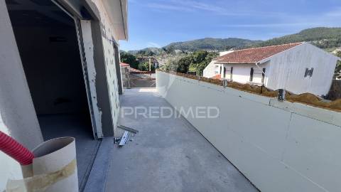 Apartamento t1 na cobertura - amares (junto ao isave) - 55 m2