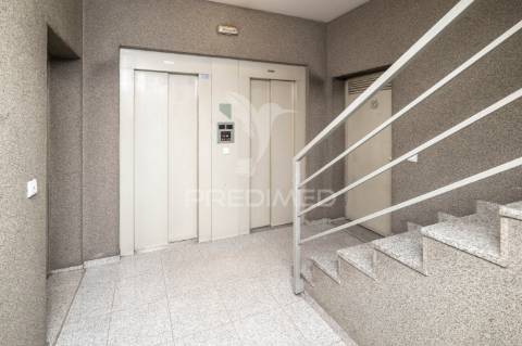 Excelente apartamento t2 - braga (lomar)